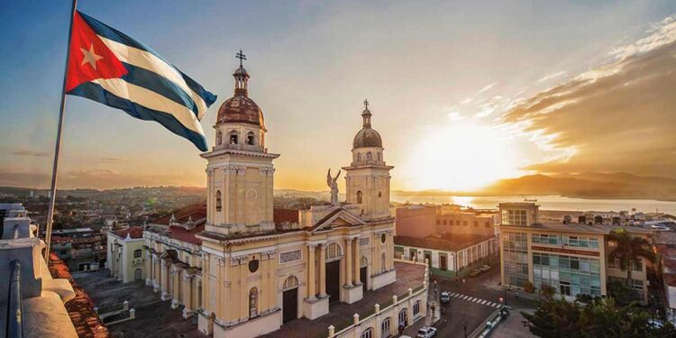 EEUU: Biden prorroga un año más bloqueo económico contra Cuba