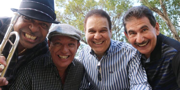 Conjunto Quisqueya lanza disco de colección de 50 éxitos