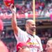 Albert Pujols a la puerta del exclusivo club de los 700 jonrones