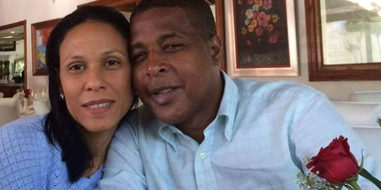 Autoridades allanan residencia diputada PRM