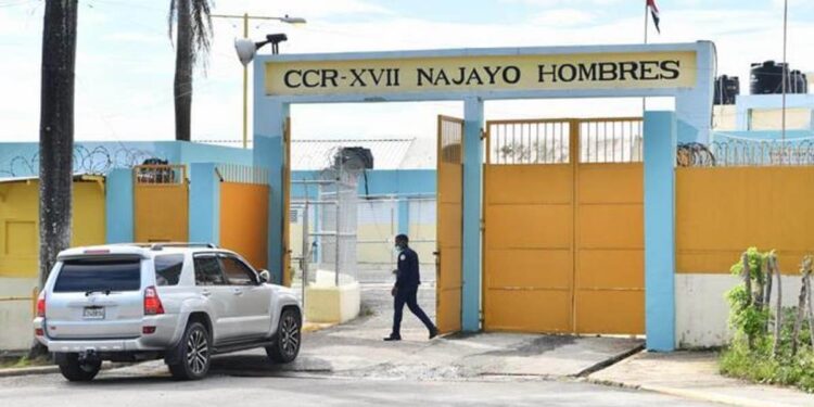 Autoridades investigan riña dejó siete presos heridos en cárcel Najayo