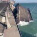 Ucrania: Explosión destruye puente une a Rusia con Crimea; confirman 3 muertos civiles