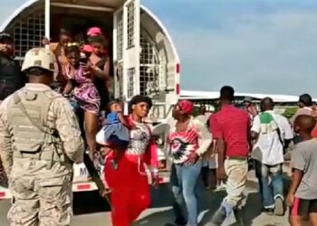 Director Migración: «continuatán y aumentarán las deportaciones»