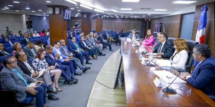 JCE otorga plazo partidos justifiquen impugnaciones conformación Juntas Electorales y OCLEE
