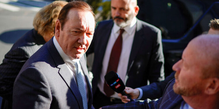 Arranca juicio contra actor Kevin Spacey