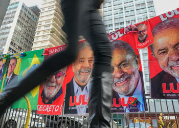 Brasil: Candidatos cierran campaña para elecciones presidenciales