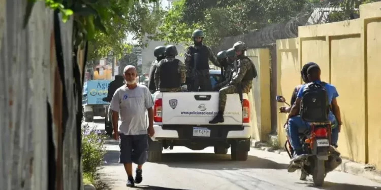 Leonel: «Villa Mella es tierra de nadie»