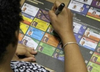 Leonel Fernández favorece voto y conteo manual elecciones 2024
