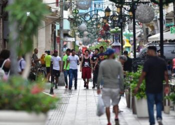 Presidente Abinader llama al pueblo dominicano disfrutar las navidades en familia y con prudencia