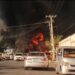 Se incendia improvisado depósito de gomas viejas en SDE