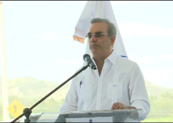 Abinader: «Gobierno responde con hechos a críticas de oposición»