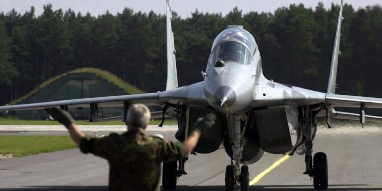 Polonia | Enviará cazas de combate MiG-29 a Ucrania