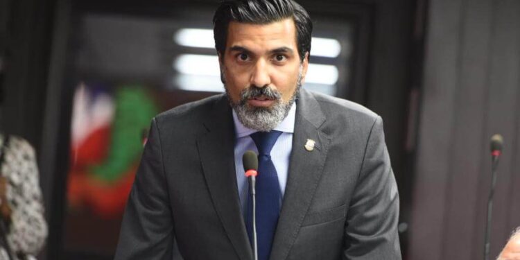 Presenta proyecto de ley regulará función policía municipal
