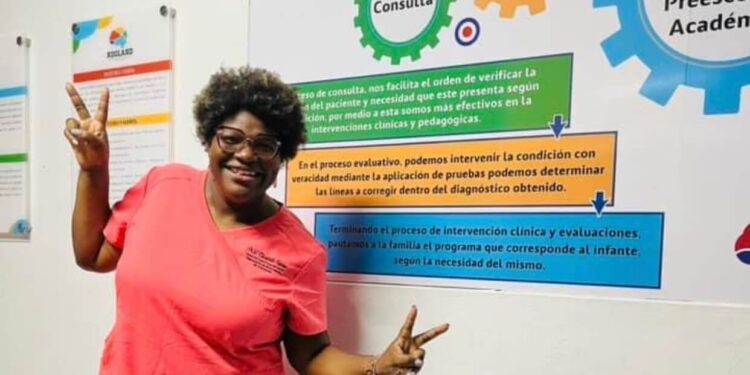 Hospitalizan seudo neurocientífica por problemas de salud
