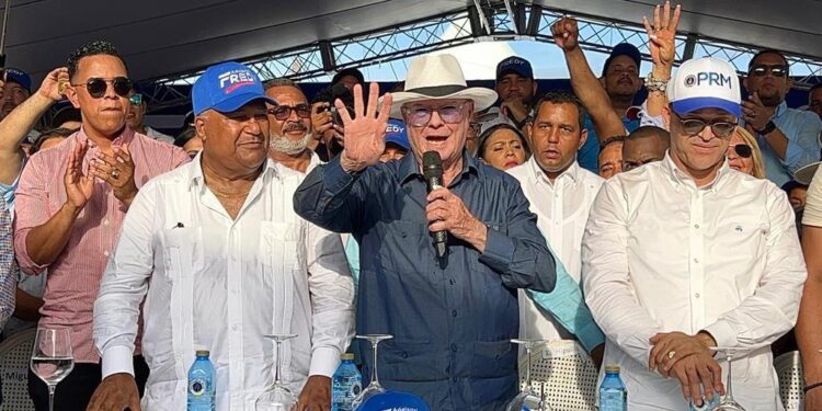 Freddy Fernández lanza aspiraciones por senaduría Hermanas Mirabal