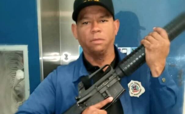 Matan sargento de la Armada en asalto