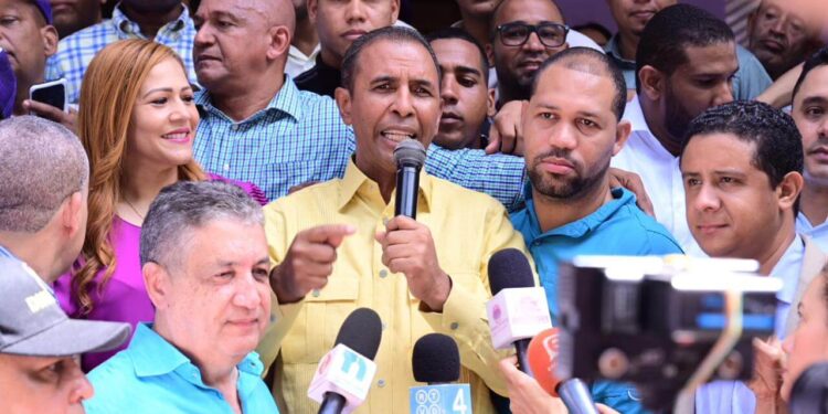 Domingo Contreras: «Hoy se inicia el camino de la derrota del PRM en el DN»