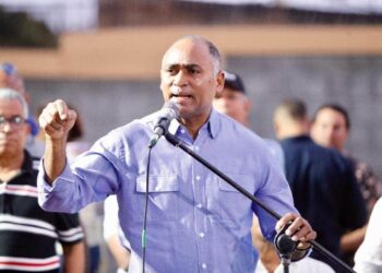 Julito Fulcar aventaja en preferencia actual senador Peravia
