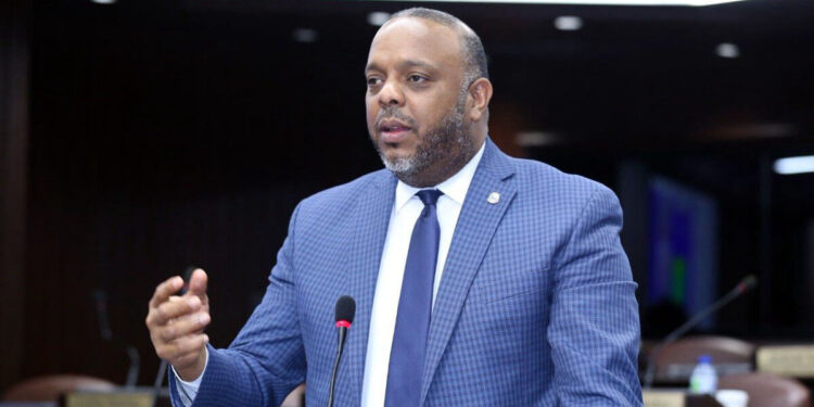 Vocero diputados PLD se solidariza víctimas explosión San Cristóbal