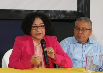 Profesionales sector salud apoyan candidatura presidencial María Teresa Cabrera