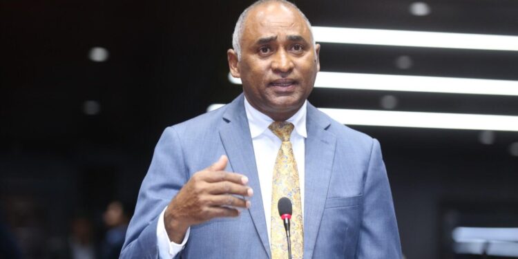 Deposita proyecto creará nuevo marco regulatorio Cooperativas