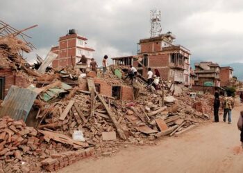 Nepal | Más de un centenar de muertos tras terremoto