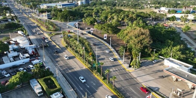 Presidente Abinader inaugura ampliación entrada a Santiago