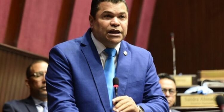 Vocero diputados FP asegura presupuestos demuestran fracaso de instituciones recaudadoras