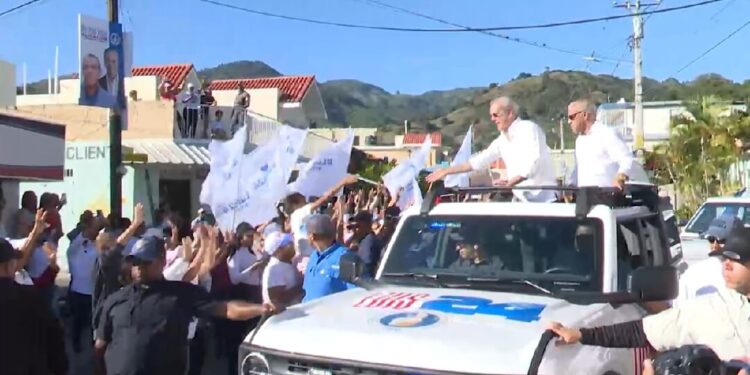 Luis Abinader respalda candidatos municipales de Sabana Larga y San José de Ocoa