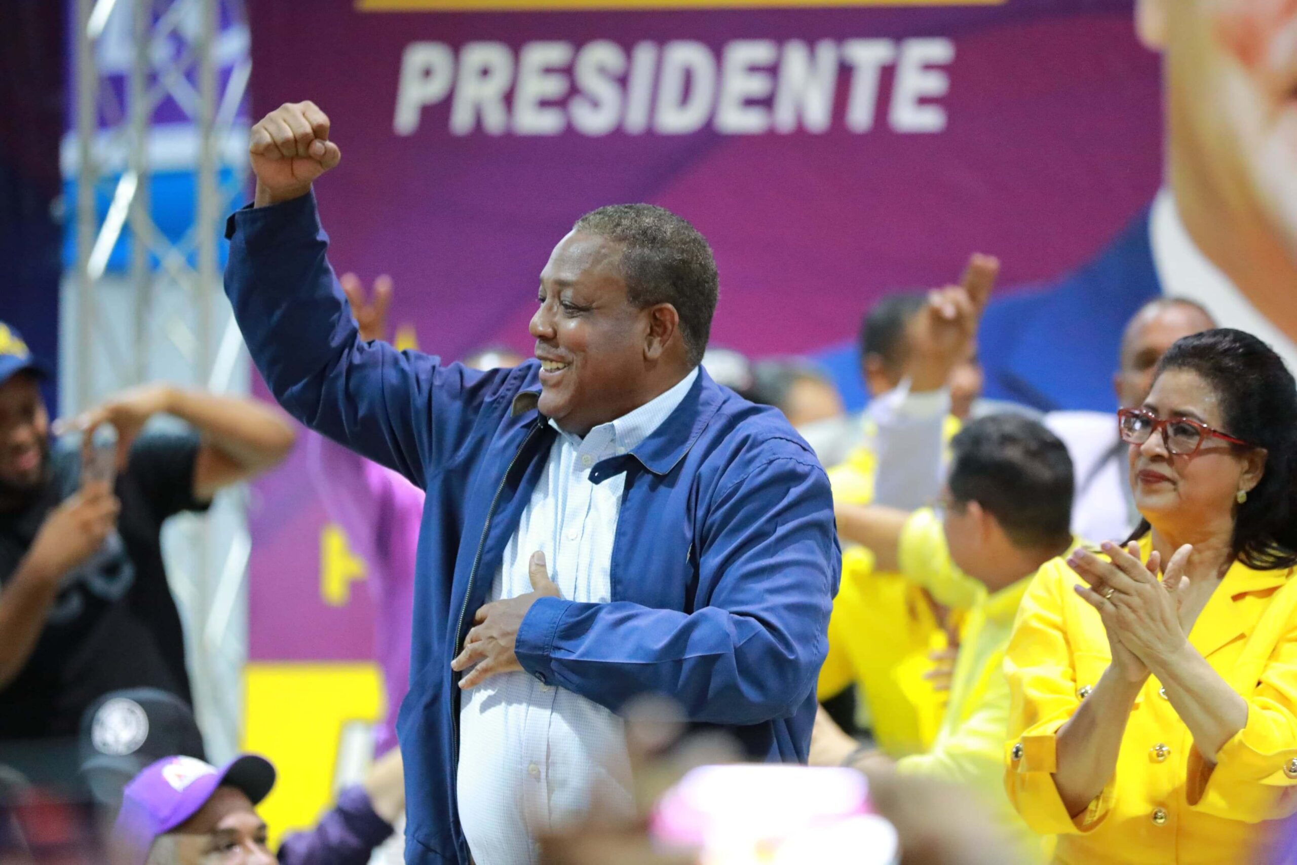 Encuesta proyecta triunfo candidato PLD Alcaldía Los Alcarrizos