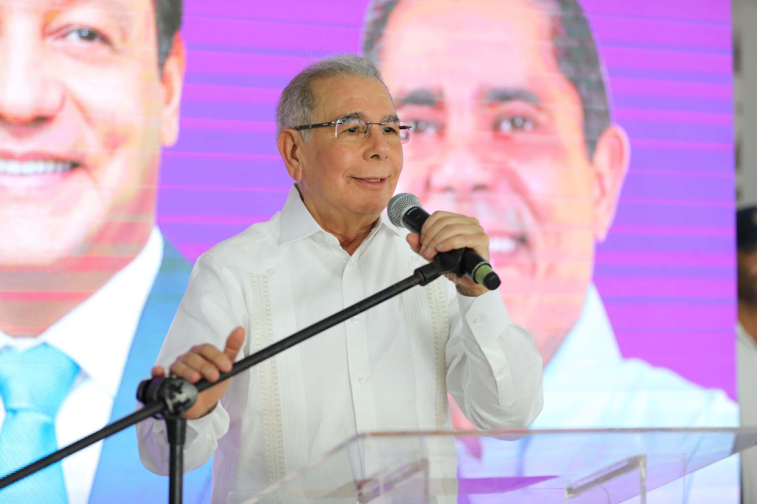 Danilo Medina: «El PLD está ganando en cuatro de los cinco municipios más poblados del país»