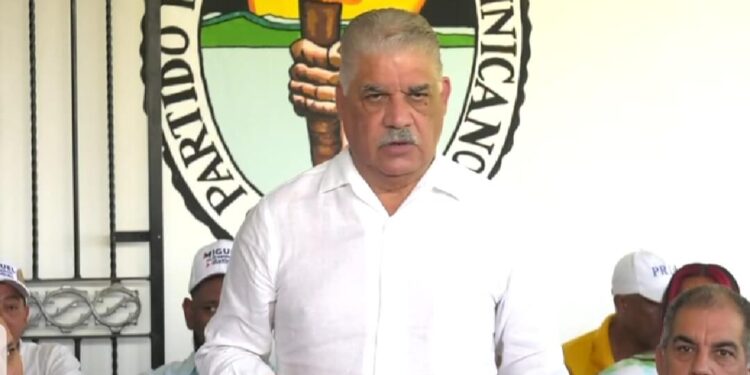 Miguel Vargas llama a este gobierno “moralista de hoja lata”