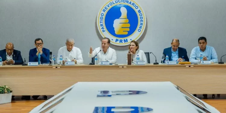 PRM desmiente Fuerza del Pueblo juramentó  secretario general de esa organización en Gonzalo