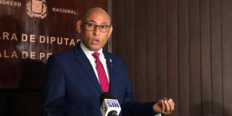 Diputado PLD pide al Congreso acelerar aprobación Ley Seguridad Social