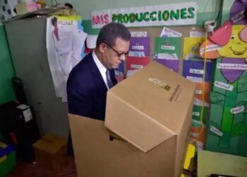 Elecciones | Leonel votará en la escuela República Dominicana a las 12:30 de la tarde