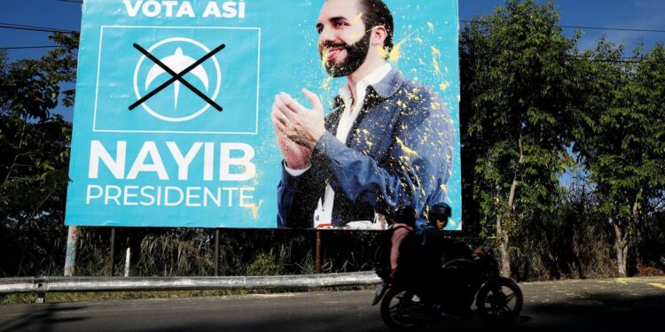 El Salvador │Bukele se juega la permanencia en el poder; salvadoreños acuden a las urnas