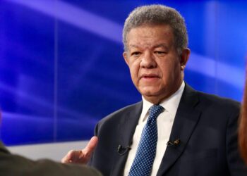 Llama a Abinader dejar las fábulas, hablar menos y hacer más por los dominicanos
