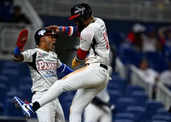 Panamá derrota a Dominicana