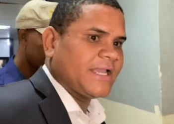 Se entrega vicecónsul acusado de abusar sexualmente a menor