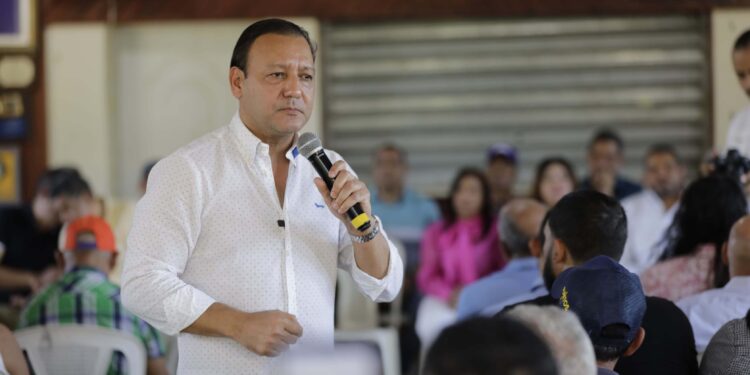 Reclama a Abinader deje de actuar de espaldas a amenaza haitiana