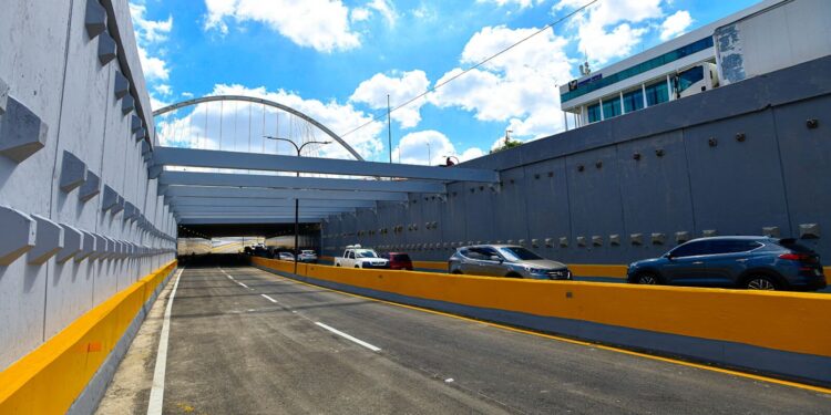 Obras Públicas abrirá tránsito paso a desnivel 27 de Febrero con Máximo Gómez