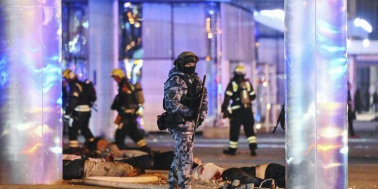 Rusia│Suben a más de 60 fallecidos en ataque terrorista en Moscú