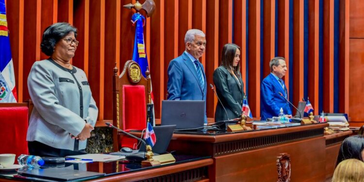 Senado modifica Ley 613-16 aumenta a dos años licencia de porte y tenencia armas de fuego