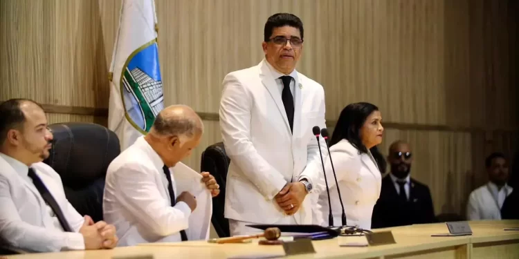 Nuevo alcalde SDE manejará RD$280 millones, tras aprobación estado de emergencia
