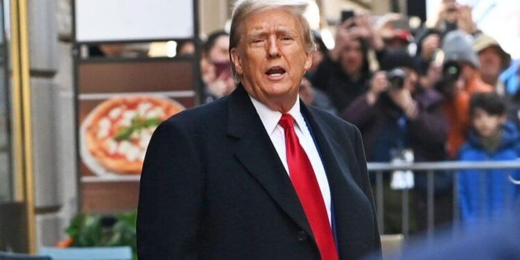 Trump sobre Biden: «Podríamos terminar en la Tercera Guerra Mundial con este lunático»