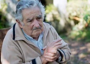 José Mujica anuncia que tiene un tumor en el esófago