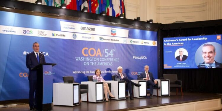Luis Abinader recibe premio Chairman’s Award for Leadership in the Americas por su liderazgo en la región
