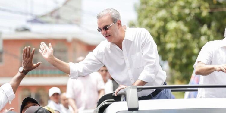 Luis Abinader: «20 años de promesas a la región Enriquillo fueron cambiadas por ejecuciones reales en 4 años»