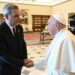 Papa Francisco felicita al presidente Abinader por reelección