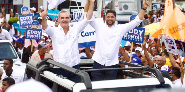 Caravana reeleccionista recorrió San José de Ocoa, Baní, y San Cristóbal